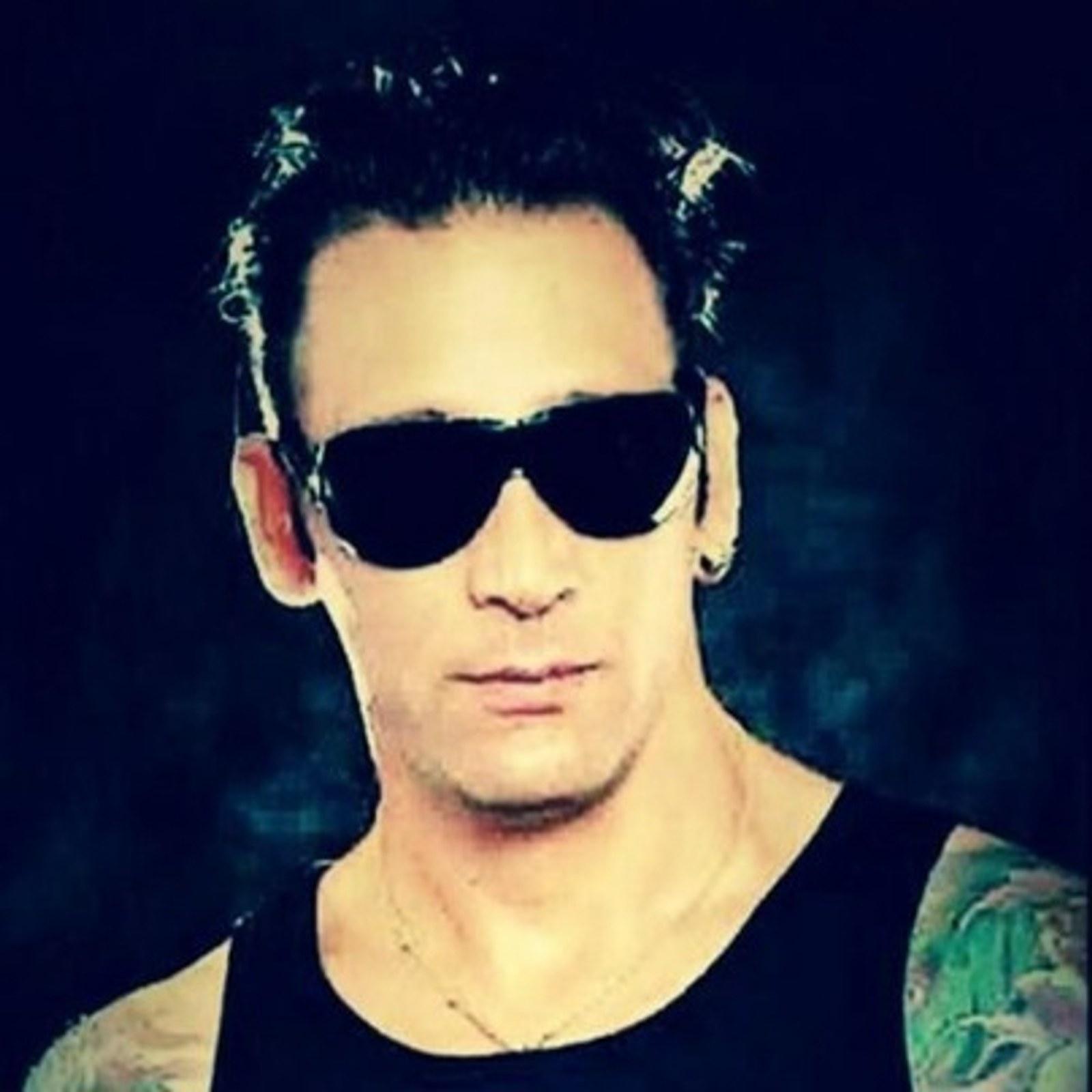 Ari Linker of Alien Project.