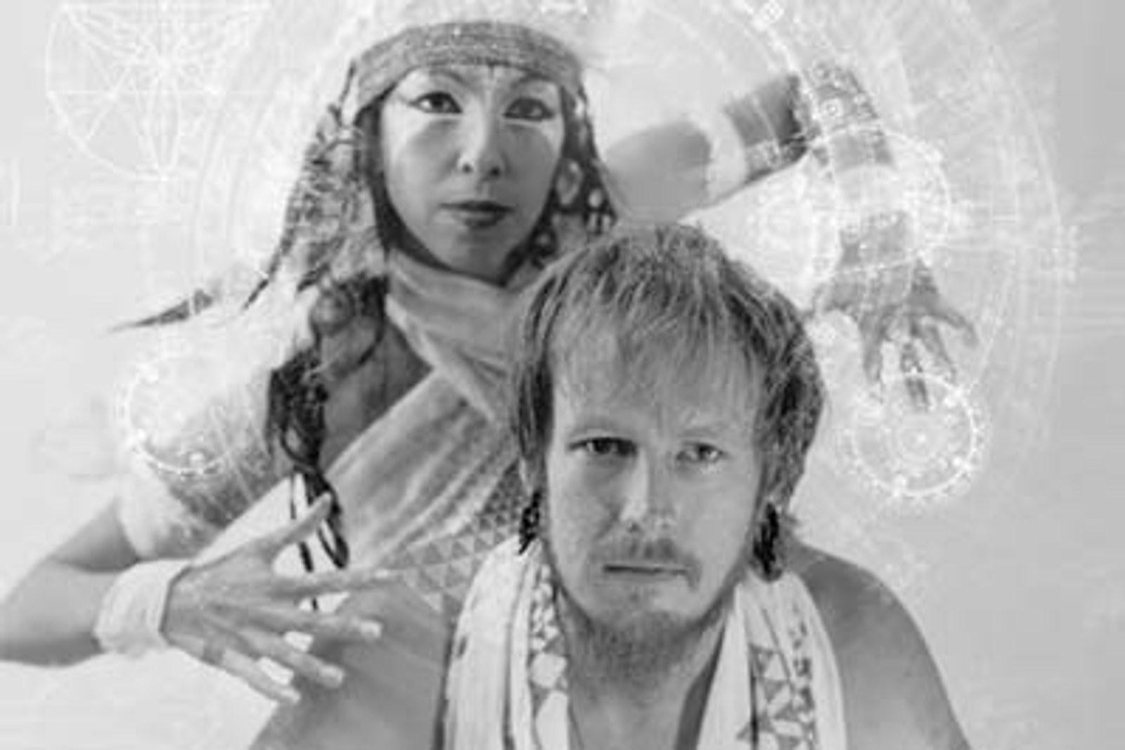 Xerox in an official/authorized artist publicity image.