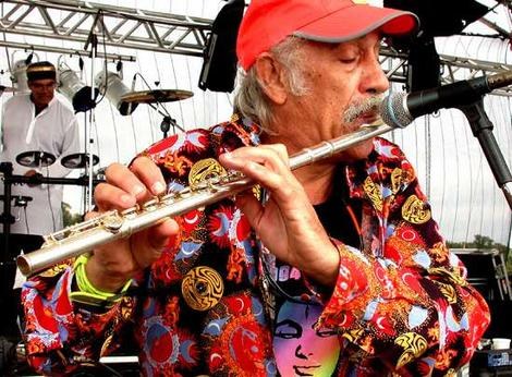 Raja Ram performing live with flute in 2006.